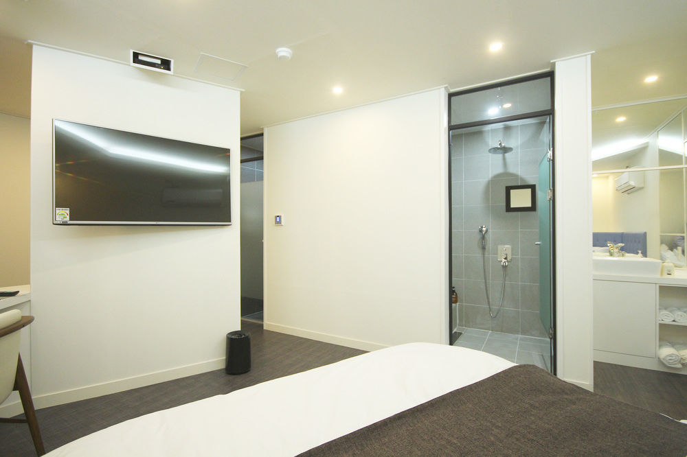 Haru Hotel Gimhae Exteriör bild