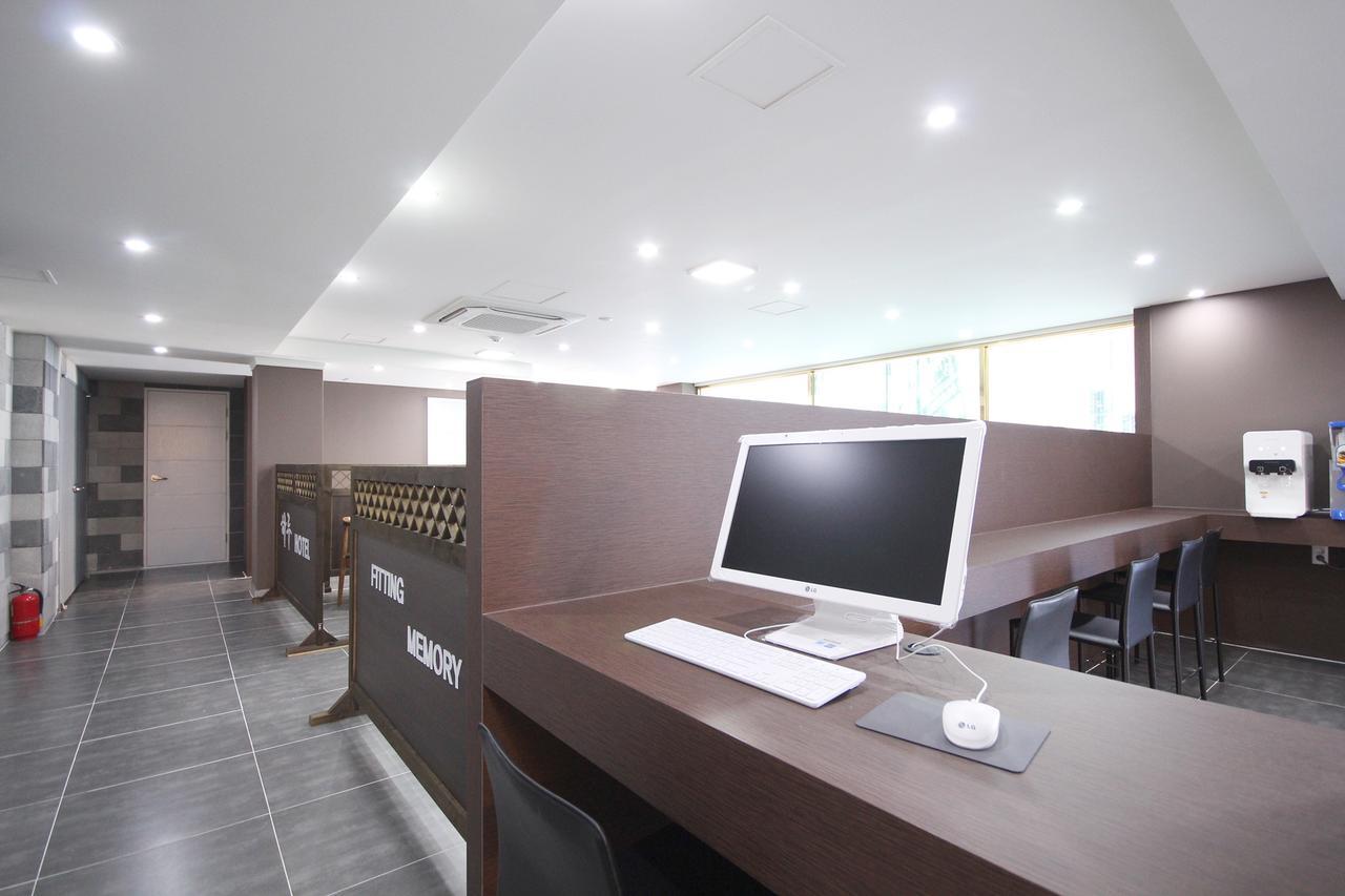 Haru Hotel Gimhae Exteriör bild