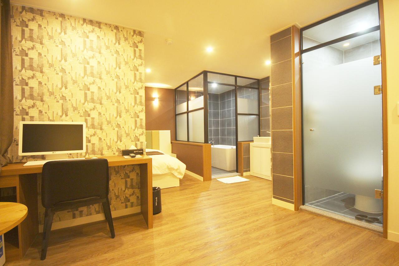 Haru Hotel Gimhae Exteriör bild