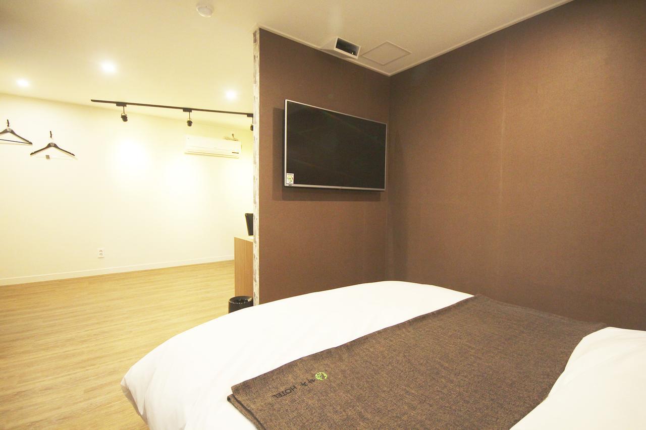 Haru Hotel Gimhae Exteriör bild
