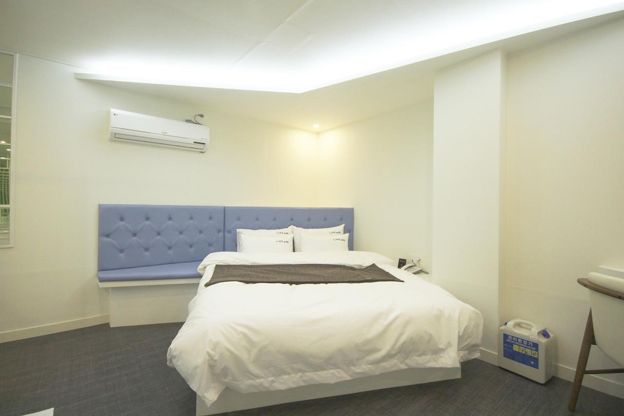 Haru Hotel Gimhae Exteriör bild