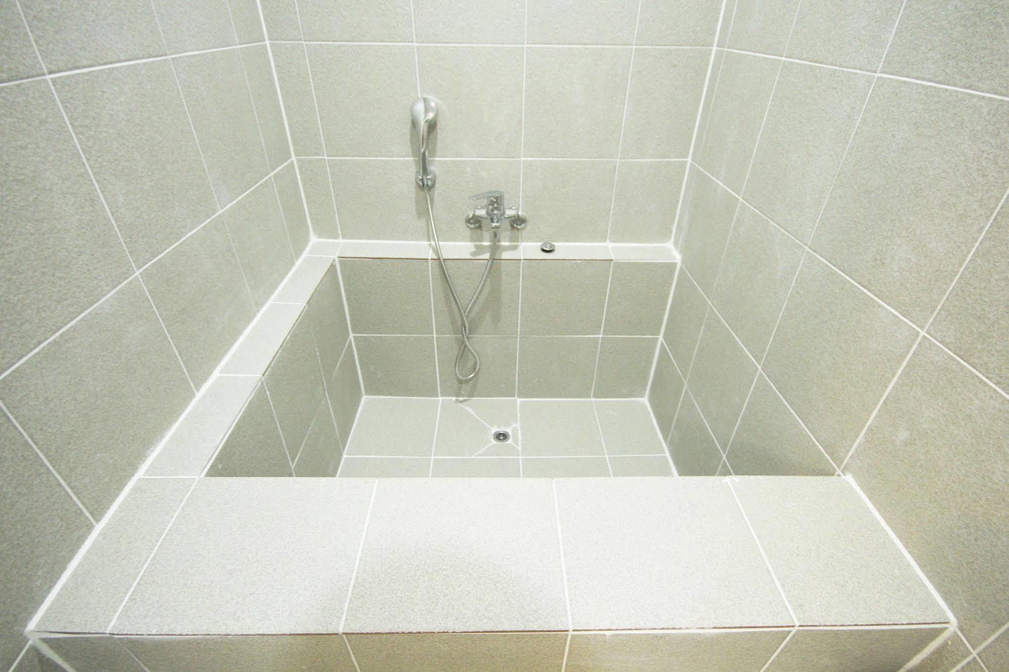 Haru Hotel Gimhae Exteriör bild