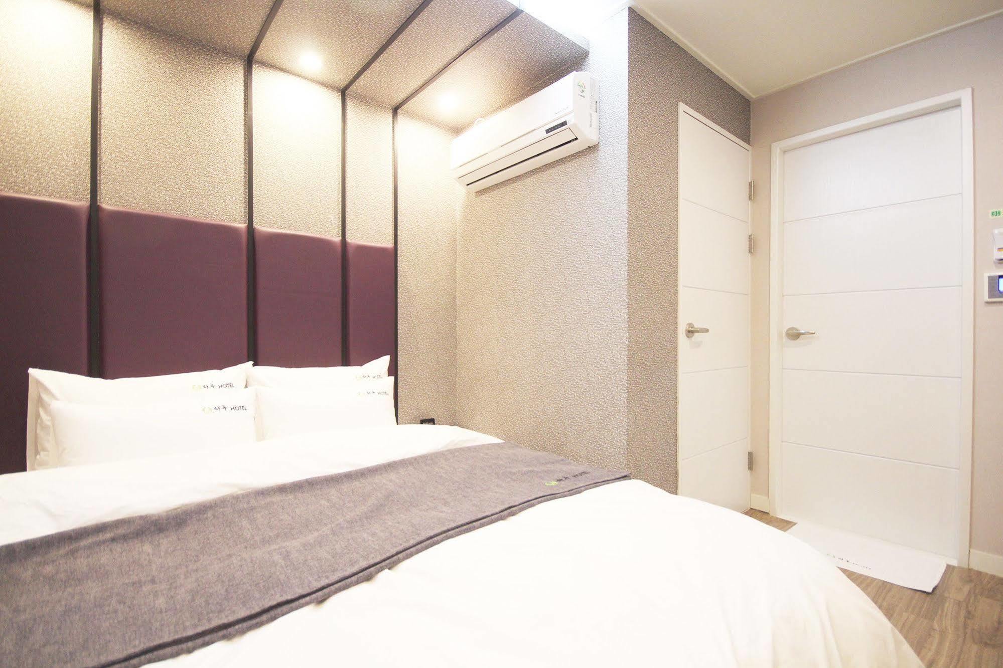 Haru Hotel Gimhae Exteriör bild