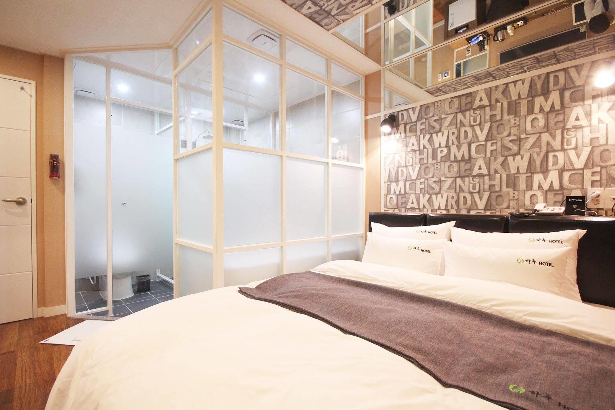 Haru Hotel Gimhae Exteriör bild